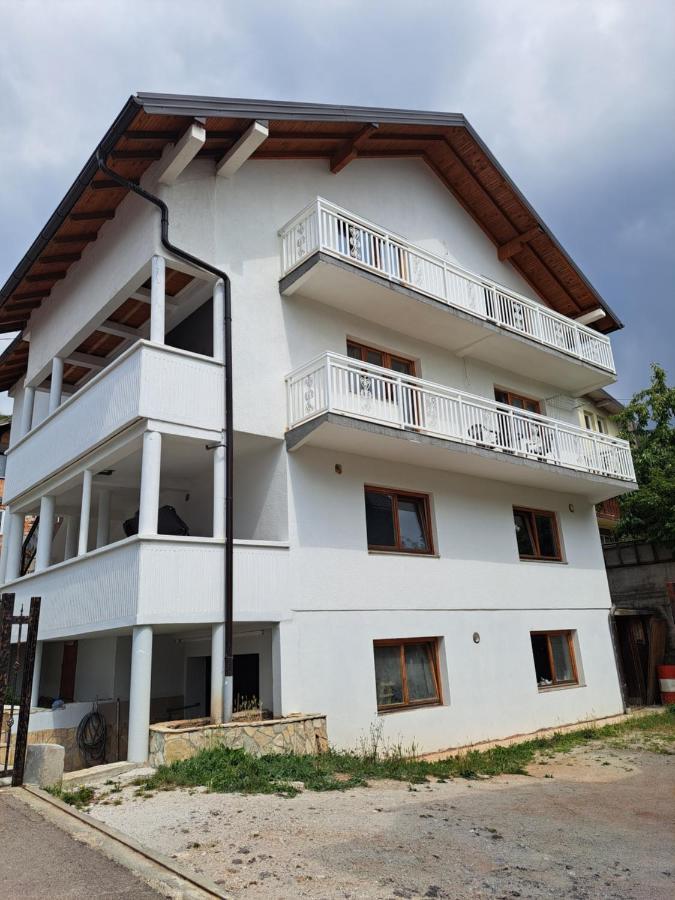 Apartments Neyla SJJ Buitenkant foto
